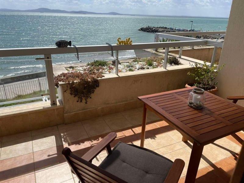 بوموري Helios Beach المظهر الخارجي الصورة