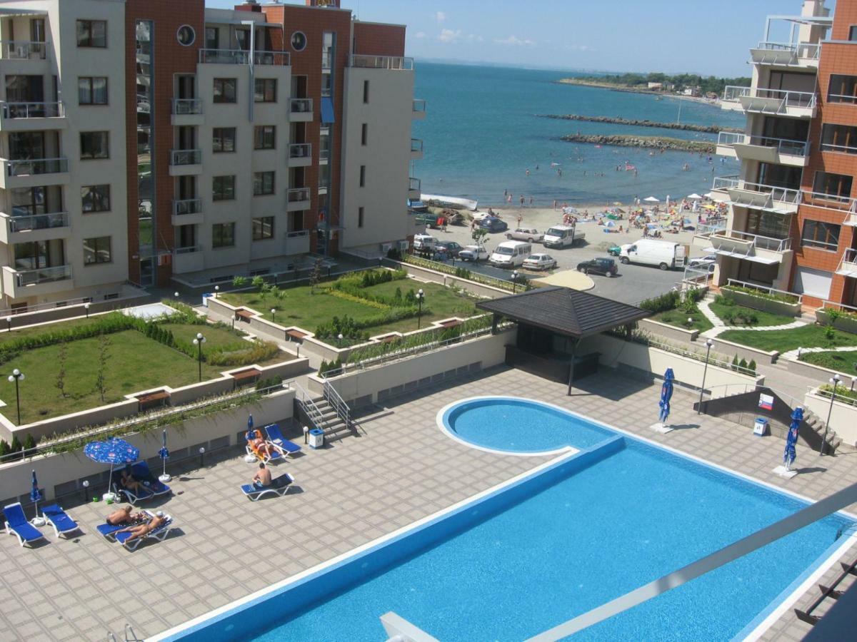 بوموري Helios Beach المظهر الخارجي الصورة